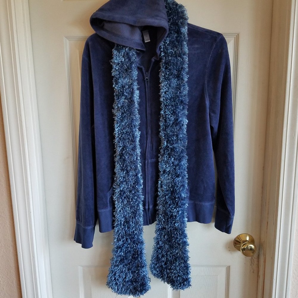 Plush Eyelash Scarf - Picture 4 of 12